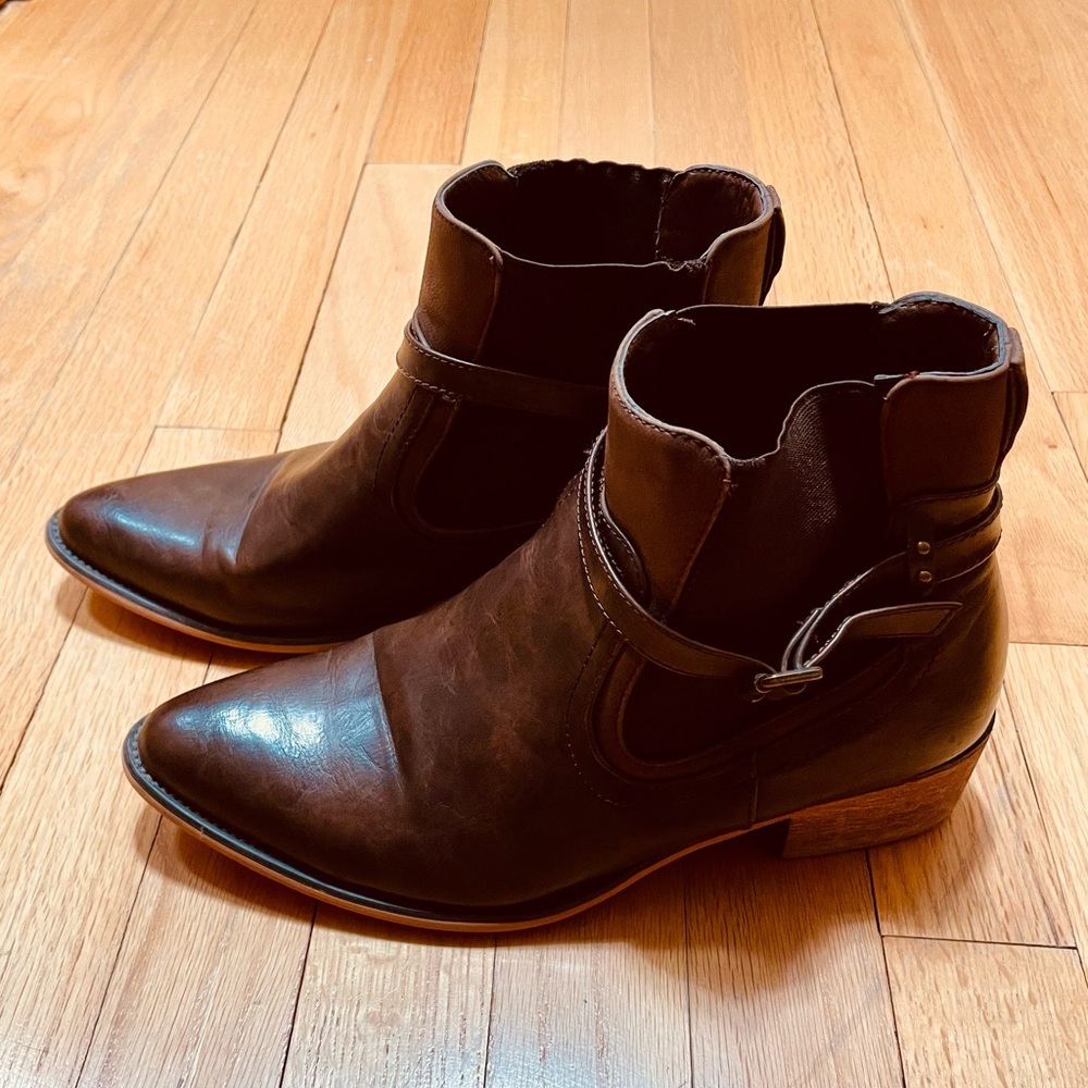 Maurices Breana Faux Leather Western Pointed Toe Brown Boots
